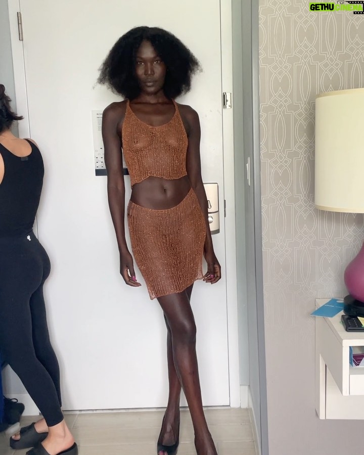Natalia Fedner Instagram - Is there anyone more effortlessly gorgeous than @evangelianteros ?! 😍 Swipe through to see BTS from our fashion show fitting. #bts #fitting #fashiondesigner #metalclothing #handmade #textilesesign #miamiswimweek Miami, Florida