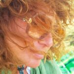Natalia Lobo Instagram - Caminatas , reflexiones , encuentros de todo tipo , meditaciones al alba , viento , activacion de chacras , sueños , mar , campo , ciudad , elevar vibracion , iluminar celulas , charlas , lectura , idas y venidas , salto cuantico , sentir lo desconocido , Pluton en Acuario , pelo suelto , desarme de antiguos programas , paz , ansiedad , risas , luna llena en Leo , coneccion con mi corazon , nuevos paradigmas , cuerpo , sol , abrazos , amigos , familia , guias , proyectos , estar atenta a los mensajes , despedidas , multidimensionalidad , yoga , entrenamiento , Inti 🤍 Todo eso y mucho mas Enero 2024 💫 Habitando lo nuevo