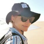Natalia Lobo Instagram - A caminar que se termina el año 🐬 #elevarlafrecuencia #mantenersedespierto #amorporlanaturaleza #conoceteatimismo