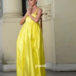Natalia Lobo Instagram - Gracias @paratirevista por esta nota tan hermosa , profunda y verdadera 🙌 Gracias por la buena onda y la alegria en cada paso de la produccion , gracias por el respeto , la escucha , la coneccion , el arte y la vibra alta en todo momento Gracias @mariterizzo , @fotos_diego y @fabi.polinelli equipazo !!! Gracias @adrianbrownofficial y @losvadosdelisen por su arte Y gracias queridisimos amigos de mi corazon @regina_cosmetics y @benitofernandez por estar siempre conmigo 🤍 Las fotos son tan increibles que pronto comparto mas !!! Feliz viernes para tod@s