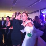 Natalia Lobo Instagram - La alegria de la fiesta inolvidable !!! Cierro los ojos y sigo ahi , en la fiesta !!!! sintiendo la alegria y el amor de todos los que nos rodeaban la felicidad de dar este salto cuatico que nos lleva a volar juntos , porque no me quiero encerrar en una jaula con vos mi amor , quiero que salgamos a volar .... juntos!!! Porque con vos , todo es mas lindo ❤ #creandonuestrapropiarealidad #elevarlafrecuencia