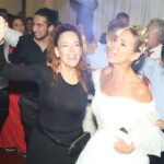 Natalia Lobo Instagram - La alegria de la fiesta inolvidable !!! Cierro los ojos y sigo ahi , en la fiesta !!!! sintiendo la alegria y el amor de todos los que nos rodeaban la felicidad de dar este salto cuatico que nos lleva a volar juntos , porque no me quiero encerrar en una jaula con vos mi amor , quiero que salgamos a volar .... juntos!!! Porque con vos , todo es mas lindo ❤ #creandonuestrapropiarealidad #elevarlafrecuencia