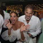 Natalia Lobo Instagram - La alegria de la fiesta inolvidable !!! Cierro los ojos y sigo ahi , en la fiesta !!!! sintiendo la alegria y el amor de todos los que nos rodeaban la felicidad de dar este salto cuatico que nos lleva a volar juntos , porque no me quiero encerrar en una jaula con vos mi amor , quiero que salgamos a volar .... juntos!!! Porque con vos , todo es mas lindo ❤ #creandonuestrapropiarealidad #elevarlafrecuencia
