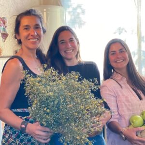 Natalia Lobo Instagram - Algunas imagenes  de la hermosa  experiencia co creada con mi compañera de aventuras  Nanda de @tierradeoromerlo ....un viaje cargado de proposito , entrega , amor , naturaleza , aprendizaje , coneccion , alegria , magia  y verdad 

Gracias a todos los guardianes de la tierra que nos acompañaron !!
@tomiqente 
 @altascocineras.organikfood 
@maricruzabatedaga 
@seiboandresoppizzi 
 @aqui_y_ahora_donde.sea 
@erolotz
@chachabur
@diana_dina
 @salta_la_rana
@stephanerutman 
@pupyortiz
@silvestreloboo
 
Y a los amigos que amorosamente viajaron con nosotrxs !!!

Juntos atravesamos El Portal 

Gratitud , alegria y amor 🤍🧚‍♂️

Habitando mi nueva realidad !!!

Continuara .....

#elevarlafrecuencia
#amorporlanaturaleza
#creandonuestrapropiarealidad