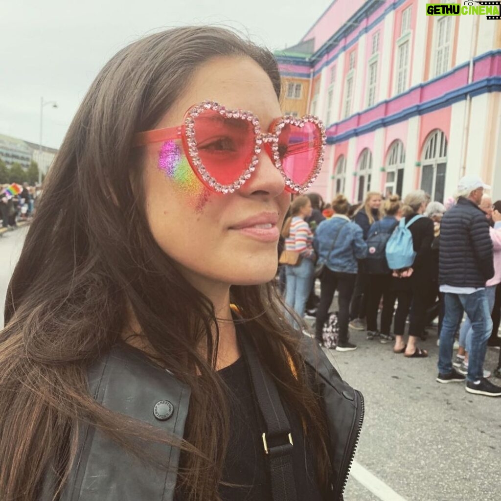 Natalie Madueño Instagram - #tbt Copenhagen Pride 2019... Husk mangfoldigheden og kærligheden. Stay safe og vi ses næste år 🏳️‍🌈❤️