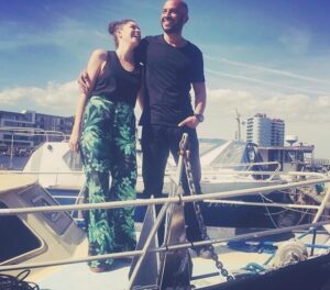 Natalie Madueño Instagram - #pådenbådder ... Midt i alt dystopien havde vi det også sjovt. Se med i Kriger på TV2 lige om lidt. #tv2 #kriger