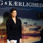 Natalie Madueño Instagram – “Krigen der skulle ende alle krige” – Det blev 1. Verdenskrig desværre ikke. Men igår, på 100 året for afslutningen af 1. Verdenskrig, mindedes vi den ved gallapremieren på I Krig og Kærlighed. Endda i Sønderborg, der ligesom resten af Sønderjylland, var hårdt ramt af krigen. Tak til alle på produktionen og ikke mindst til alle de sønderjyder, der hjalp os med at fortælle dette vigtige stykke danmarkshistorie. Tak ❤️ Premiere i resten af landet fra torsdag den 15. november 2018.
#ikrigogkærlighed #fridthjoffilm #ww1 Sønderborg, Denmark