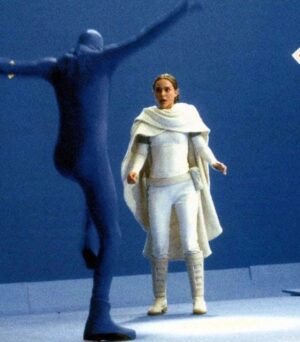 Natalie Portman Instagram - Same but different... Happy May 4th to our real life superheroes @weareangelcity #maythe4thbewithyou 

In case you missed, the #AngelCity docuseries premieres May 16 on @hbomax 🙌
