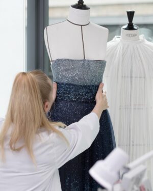 Natalie Portman Instagram - Thank you @mariagraziachiuri and the entire Atelier for bringing this embroidered tulle gown to life, an ode to one of Monsieur Dior's favorite hues. Swipe for an inside look… #DiorCannes #Cannes2023 @diorbeauty @dior @festivaldecannes #ad 

Dress @dior  Hair @mararoszak 
Makeup @miwookim @diorbeauty 
Styling #RyanHastings
Jewelry @chopard