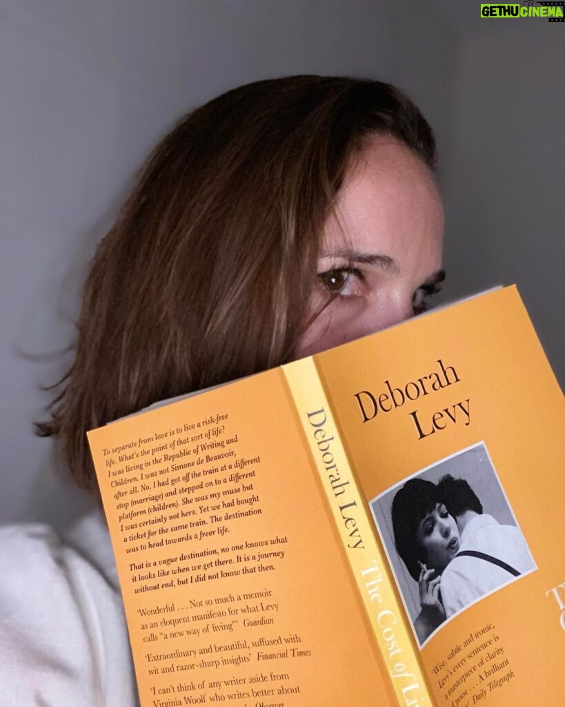 Natalie Portman Instagram - Already loving Deborah Levy’s The Cost of Living, and am blown away by the way she weaves gender, politics, travel, and grief into one poignant story. #febbookpick #nataliesbookclub