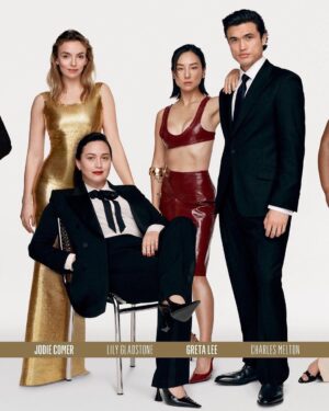 Natalie Portman Instagram - Thanks for including us in the #VFHollywoodIssue @vanityfair 🖤🖤 @melton @maydecemberfilm 

📸 @gvsgvs 
Styled by @georgecortina 
Hair by @akkishirakawa 
Makeup by @markcarrasquillo