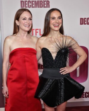 Natalie Portman Instagram - @maydecemberfilm is now playing in select theaters — and coming to @netflix Dec 1 in the US and Canada! 

Can’t wait for you all to see this film — which was such a dream to make with #ToddHaynes, @juliannemoore, and @melton. 

Makeup @lisastoreymakeup 
Hair @mararoszak 
Styling #RyanHastings