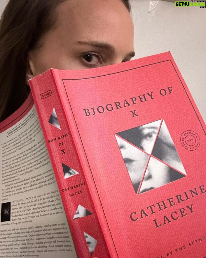 Natalie Portman Instagram - When X, a polarizing and elusive artist, drops dead in her office, her grieving wife sets out to uncover the truth of X’s life. Part narrative fiction, part fake biography — Catherine Lacey’s Biography of X already feels wholly original and I can’t wait to discuss with you all. #JuneBookPick @catherinelacey_