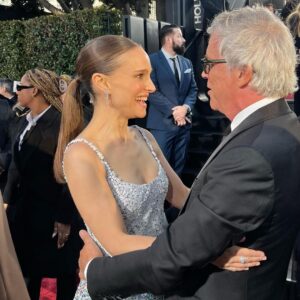 Natalie Portman Instagram - Loved running into these legends on the carpet… @americaferrera, #GretaGerwig, #AnnetteBening, #ToddHaynes ✨@goldenglobes Styling #RyanHastings Hair @teddycharles35 Makeup @lisastoreymakeup 👗 @dior @diorbeauty 💅 @glitzingup
