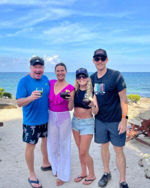 Natalie Stovall Instagram - Heart refueled. 🤍
Had a quick little getaway to our fav spot @villa_la_bella on Isla Mujeres for a belated anniversary trip. 💃🏼🥂