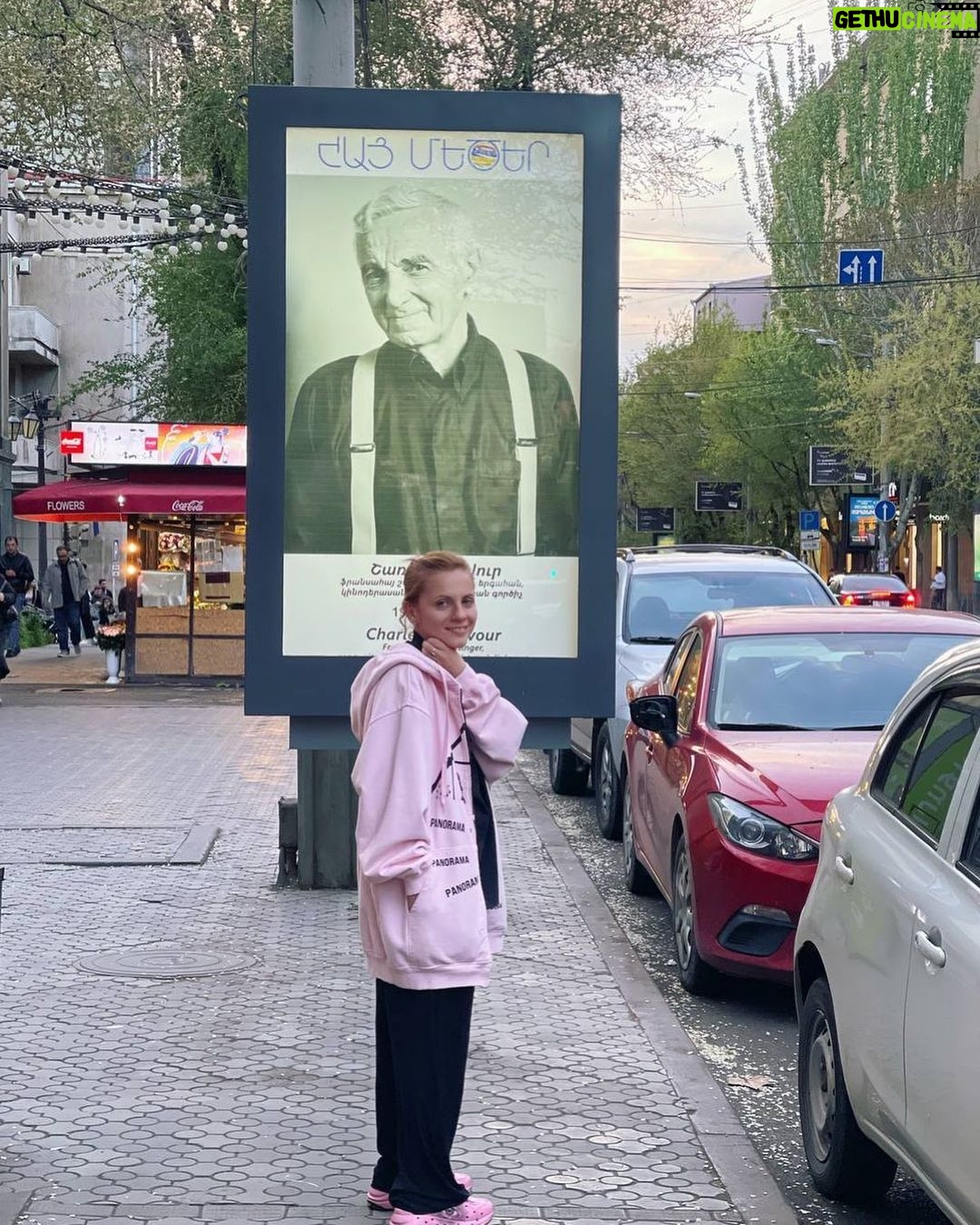 Natalya Eprikyan - 7.5K Likes - У меня было!🧚🏻♀️ Спасибо всем, кто прилетел, приехал и пришел❤️ отдельное спасибо тем, кто написал и позвонил❤️ извините, если кого-то не отметила из тех, кто отметил😘 #арарадости #худобедношикарно #болеенеменеероскошно #yerevan #armenia