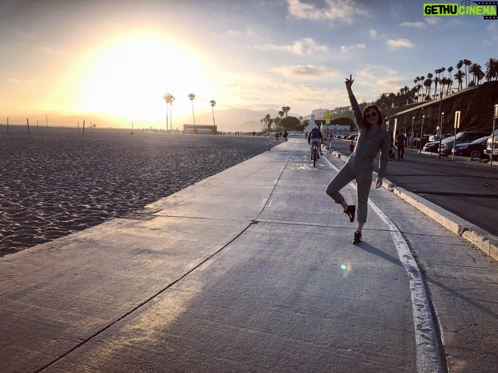 Natalya Rudakova Instagram - Amazing Sunday in LA, most beautiful sunset 🌅