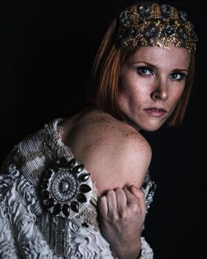 Natalya Rudakova Instagram - Photographer @cmcdade . Makeup @mariliaoda , floral by @linakreisbergpl 🖤