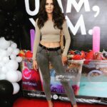 Natasha Alam Instagram - Opening of #everbowl in #hollywood #celebrity #actors #gorgeous #Hollywood #theatre #style #likeforlikes #tiktok #director #smile #instadaily #tv #hollywoodactress #beautiful #films #sexy #pretty #drama #trending #netflix #beauty #likes #makeup Hollywood, California