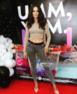Natasha Alam Instagram - Opening of #everbowl in #hollywood #celebrity #actors #gorgeous #Hollywood #theatre #style #likeforlikes #tiktok #director #smile #instadaily #tv #hollywoodactress #beautiful #films #sexy #pretty #drama #trending #netflix #beauty #likes #makeup