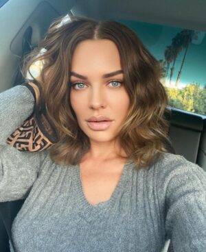 Natasha Alam Instagram - Busy day, busy night #celebrity #actors #gorgeous #Hollywood #theatre #style #likeforlikes #tiktok #director #smile #instadaily #tv #hollywoodactress #beautiful #films #sexy #pretty #drama #trending #netflix #beauty #likes #makeup