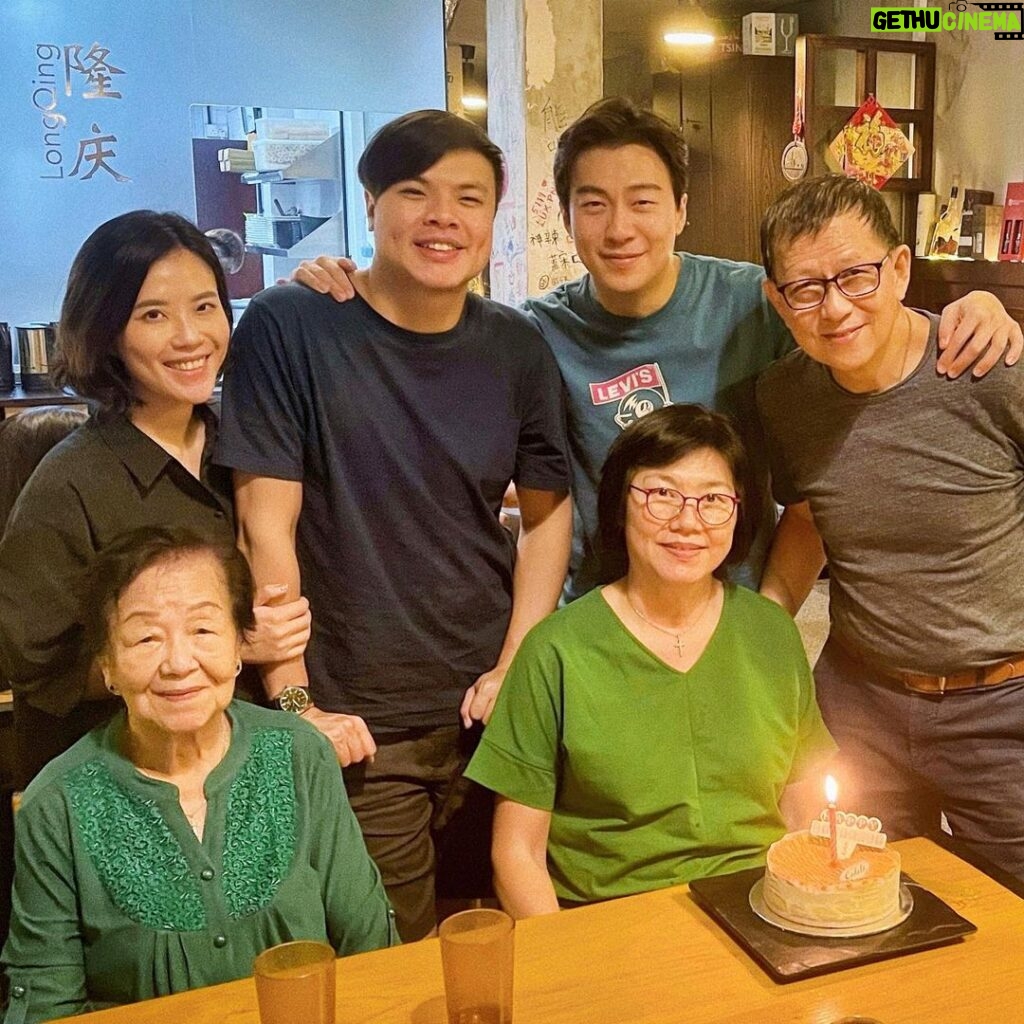 Nathaniel Ho Instagram - Another year, another cake. I’m grateful for the simple things spent with people I love ❤️. Happy Birthday Mummy! LongQing