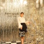 Natsuki Deguchi Instagram - kate spade new york ホリデーセレブレーションを体験できる期間限定イベントに行ってきました🎄 ZeroBase神宮前にて12月8日〜12月12日 #ケイトスペード #スペードフラワー