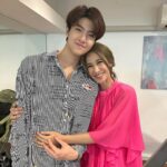 Nattapat Nimjirawat Instagram - เจอแต่บทครอบครัวมีปัญหา เรื่องนี้ก้อเช่นกันจะเป็นปัญหาหรือปมอะไร ติดตามนะคร๊าบ.. ดีใจที่ได้ร่วมงานกับพี่อ๊อฟ น้องบีบี อีกครั้งนะคร๊าบ @actart_gen @bewachi 🙏🏻🙏🏻🙏🏻 ขอบคุณแม่ตุ๊ก และพี่ป๊อกที่เอ็นดูแม็คนะคร๊าบ @justme_fullmoon @pockjasmine 🙏🏻🙏🏻❤️❤️ ถึงเวลา “ตีแผ่” ทุก ความรัก และ ความลับ ‘เปลือกรักปมลวง Hangout’ ดูได้แล้ววันนี้ ทาง MONOMAX ที่เดียวเท่านั้น #เปลือกรักปมลวง #โดม #HangoutSeries #MonoOriginal #MONOMAX