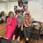 Nattapat Nimjirawat Instagram - เจอแต่บทครอบครัวมีปัญหา เรื่องนี้ก้อเช่นกันจะเป็นปัญหาหรือปมอะไร ติดตามนะคร๊าบ.. ดีใจที่ได้ร่วมงานกับพี่อ๊อฟ น้องบีบี อีกครั้งนะคร๊าบ @actart_gen @bewachi 🙏🏻🙏🏻🙏🏻 ขอบคุณแม่ตุ๊ก และพี่ป๊อกที่เอ็นดูแม็คนะคร๊าบ @justme_fullmoon @pockjasmine 🙏🏻🙏🏻❤️❤️ ถึงเวลา “ตีแผ่” ทุก ความรัก และ ความลับ ‘เปลือกรักปมลวง Hangout’ ดูได้แล้ววันนี้ ทาง MONOMAX ที่เดียวเท่านั้น #เปลือกรักปมลวง #โดม #HangoutSeries #MonoOriginal #MONOMAX