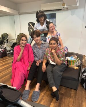 Nattapat Nimjirawat Instagram - เจอแต่บทครอบครัวมีปัญหา เรื่องนี้ก้อเช่นกันจะเป็นปัญหาหรือปมอะไร ติดตามนะคร๊าบ.. ดีใจที่ได้ร่วมงานกับพี่อ๊อฟ น้องบีบี อีกครั้งนะคร๊าบ @actart_gen @bewachi 🙏🏻🙏🏻🙏🏻 ขอบคุณแม่ตุ๊ก และพี่ป๊อกที่เอ็นดูแม็คนะคร๊าบ @justme_fullmoon @pockjasmine 🙏🏻🙏🏻❤️❤️

ถึงเวลา “ตีแผ่” ทุก ความรัก และ ความลับ
‘เปลือกรักปมลวง Hangout’
ดูได้แล้ววันนี้ ทาง MONOMAX ที่เดียวเท่านั้น
#เปลือกรักปมลวง #โดม 
#HangoutSeries
#MonoOriginal
#MONOMAX