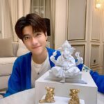 Nattapat Nimjirawat Instagram - อยากได้มาบูชานานแล้ว ขอบคุณนะคร๊าบ @karava.th 🙏🏻🙏🏻🙏🏻 เตรียมพบกับความเรียบหรูที่หลอมรวมเข้ากับความหมายมงคล 12.12 นี้ กลับมาอีกครั้ง พระคเณศองค์สีขาว ล็อต ๒ เตรียมเปิดจอง เพียงปีละครั้งเท่านั้น! ✨ “The Vishuddhi Ganesha พระพิฆเนศวิสุทธิ์” ปางประทานพร สีขาวบริสุทธิ์ เสริมความมงคลต้อนรับปี ๒๕๖๗ #จำนวนจำกัด 199 องค์เท่านั้น ทุกองค์ ผ่านพิธีเบิกเนตร ณ วัดพระศรีนาคาทุรคาเทวี (วัดแขกคลองสี่) เปิดจองเพียง 1 ครั้งใน 1 ปี ในวันที่ฤกษ์มงคลที่สุด เตรียมจองบูชาพร้อมกัน 12.12 เวลา 0.00 - 2.00 น. ผ่านช่องทางเว็บไซต์ รับฟรี! การ์ดพระศรีสิทธายะเหนือดวง พร้อมยันต์มหามงคลครอบจักรวาล และบทสักการะบูชาอย่างละเอียด สั่งจองบูชา LINE: @karava.th เริ่มจัดส่งเดือนกุมภาพันธ์ 2567 ตามลำดับการจอง #KaravaThailand #TheWhiteGanesha #VishuddhiGanesha #พระพิฆเนศวิสุทธิ์