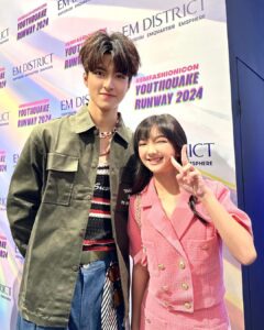 Nattapat Nimjirawat Instagram - ถ่ายกับพี่ @tiggerachira เจอกันทุกงานเลย 😂😂 และน้อง @inter_rungrada ไม่เจอนาน 3 ปีกว่า น้องและครอบครัวน่ารักเสมอเลย คิดถึงๆนะคะ ❤️❤️ @theemsphere @frank_garcon #EMFASHIONICON YOUTHQUAKE RUNWAY 2024 LET’S QUAKE THE WORLD WITH THE YOUTH GENERATION! #EMSPHERE #EMDISTRICT #EMFASHIONICON