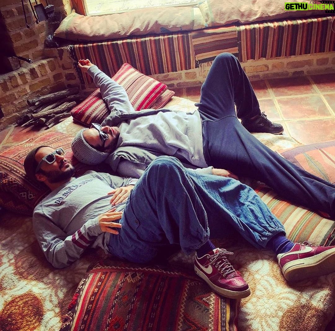 Navid Mohammadzadeh Instagram - 🎂 @mohammadvalizadegan #hbd 💜