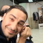Navid Mohammadzadeh Instagram - 🎬 پشت صحنه متری شیش‌و‌نیم به مناسبت تولدم😂 فیلم‌ پشت‌صحنه: لیلی نوروزی @metrishishonim @saeedroustaee @paymanmaadi @leili.nowroozi #navidmohamadzadeh #34 @hoomanbehmanesh