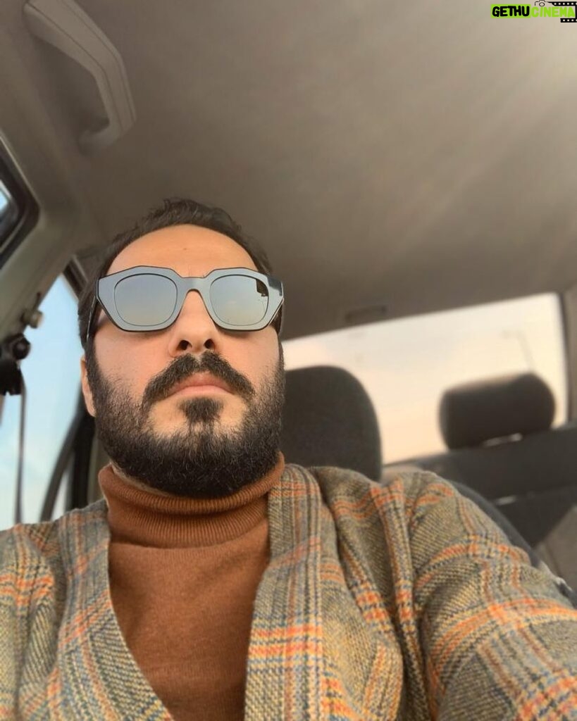 Navid Mohammadzadeh Instagram - 🤳 #navidmohamadzadeh