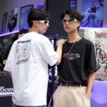 Nawapat Thannamongkolsawat Instagram - 💽FREAK X GADHOUSE 💽 FREAK พาคุณไปมอบประสบการณ์ใหม่กับเครื่องเล่นแผ่นเสียง Gadhouse รุ่น COSMO ภายในงานเตรียมพบกับกิจกรรมสนุก ๆ ให้ได้ทดลองเล่น สัมผัสประสบการณ์เสียง และบันทึกมิกซ์เทปด้วยแผ่นเสียงกันสด ๆ รวมถึงดีเจไลน์อัปแนวหน้าของไทยที่จะมาร่วมเอนเตอร์เทนตลอดงาน นำมาโดย DJ Norita จากคลื่น EFM และสุดท้ายที่ไม่พูดถึงไม่ได้คือสินค้า Limited Edition จากร้าน FREAK x COSMO เฉพาะโอกาสนี้เท่านั้น พิเศษ 50 ท่านแรกที่ซื้อเครื่องเล่น COSMO จะได้รับไปเลยเซ็ตเสื้อยืด สลิปแมท และหมวกลายพิเศษ #newyearjur #newyearnawapat #jurvasin #jurkung FREAK Store