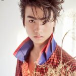Nawapat Thannamongkolsawat Instagram - Cover Interview – Newyear Jur @poshmagazinethailand “นิวเยียร์-เจ๋อ” ย้อนความจำและทวนความประทับใจใน ‘Hit Bite Love The Series’ รักชอบเจ็บ ความน่าสนใจมันอยู่ที่ ‘Hit Bite Love The Series’ รักชอบเจ็บ ในความรู้สึกของผู้ชมยังคงเต็มเปี่ยมไปด้วยพลังของวัยรุ่นและยังคงเป็นที่พูดถึงทุกวันนี้ กับการแสดงที่ตกแฟนคลับได้อยู่หมัด ด้วยคู่แสดงนำที่เข้าขากันได้เป็นอย่างดีกับ ‘เจ๋อ-วศิน ไตรประคอง @jurkung ’ ในบท ‘เบอร์เกอร์’ และ ‘นิวเยียร์-นวพรรษ ธนมงคลสวัสดิ์ @newyear_nwp ’ ในบท ‘คิง’ Posh Magazine Thailand เลยขอคว้าตัวทั้งคู่มาถ่ายเซ็ตแฟชั่นให้จึ้งใจ และสัมภาษณ์ความรู้สึกของพวกเขาลึกๆ ข้างในว่า ซีรีส์วายเรื่องแรกกับพาร์ทเนอร์ทางการแสดงคนนี้เป็นอย่างไรบ้างในสายตาของทั้งคู่ อ่านสัมภาษณ์ได้ที่ https://poshmagazinethailand.com/cover-interview-newyear-jur/ ------------------------------ Creative Director / Photographer : Termsit Siriphanich @termsit Clothes : @narciss.official Makeup & Hair : @eddiethailand Editor in Chief : Austin Thein Interview: Yutthachai Sawangsamutchai @Youthtumz Location: @studio_vjthailand #NewyearJurXPOSH #newyearnawapat #newyearnwp #jurvasin #jurkung #รักชอบเจ็บ #hitbitelovetheseries #jinloe