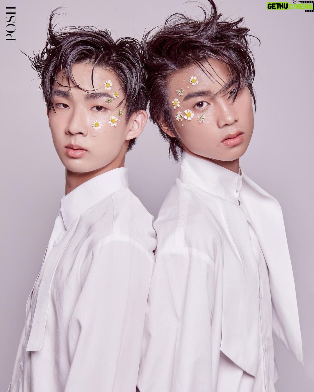 Nawapat Thannamongkolsawat Instagram - Cover Interview – Newyear Jur @poshmagazinethailand “นิวเยียร์-เจ๋อ” ย้อนความจำและทวนความประทับใจใน ‘Hit Bite Love The Series’ รักชอบเจ็บ ความน่าสนใจมันอยู่ที่ ‘Hit Bite Love The Series’ รักชอบเจ็บ ในความรู้สึกของผู้ชมยังคงเต็มเปี่ยมไปด้วยพลังของวัยรุ่นและยังคงเป็นที่พูดถึงทุกวันนี้ กับการแสดงที่ตกแฟนคลับได้อยู่หมัด ด้วยคู่แสดงนำที่เข้าขากันได้เป็นอย่างดีกับ ‘เจ๋อ-วศิน ไตรประคอง @jurkung ’ ในบท ‘เบอร์เกอร์’ และ ‘นิวเยียร์-นวพรรษ ธนมงคลสวัสดิ์ @newyear_nwp ’ ในบท ‘คิง’ Posh Magazine Thailand เลยขอคว้าตัวทั้งคู่มาถ่ายเซ็ตแฟชั่นให้จึ้งใจ และสัมภาษณ์ความรู้สึกของพวกเขาลึกๆ ข้างในว่า ซีรีส์วายเรื่องแรกกับพาร์ทเนอร์ทางการแสดงคนนี้เป็นอย่างไรบ้างในสายตาของทั้งคู่ อ่านสัมภาษณ์ได้ที่ https://poshmagazinethailand.com/cover-interview-newyear-jur/ ------------------------------ Creative Director / Photographer : Termsit Siriphanich @termsit Clothes : @narciss.official Makeup & Hair : @eddiethailand Editor in Chief : Austin Thein Interview: Yutthachai Sawangsamutchai @Youthtumz Location: @studio_vjthailand #NewyearJurXPOSH #newyearnawapat #newyearnwp #jurvasin #jurkung #รักชอบเจ็บ #hitbitelovetheseries #jinloe