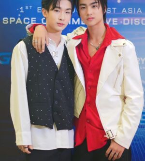Nawapat Thannamongkolsawat Instagram - ขอบคุณงานtrue 5G Pro hup ที่ทำให้ผมได้ความรู้เกี่ยวกับ e sport มากขึ้น
 

เเละเสื้อผ้าเก๋ๆจาก @sibdae665
Styler: @khunkris.styler
#newyearnwp 
#jurkung
 #True5GProHub 
 #Sibdae665
 #Krunkris.styler 
 #Siamdiscovery
 #jinloe