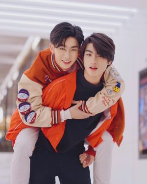 Nawapat Thannamongkolsawat Instagram - newyearnwp ความรู้สึกที่ได้เล่นซีรี่ย์ hit bite love 

ตัองบอกไว้ก่อนนะครับว่า ซีรีเรื่องนี้เป็นเรื่องแรกของผมเป็นผลงานการแสดงชิ้นแรก

และผมตั้งใจทำ มันออกมาอย่างเต็มที่ ต้องขอขอบคุณทีมงานทุกๆท่านครูสอนการแสดงและผู้กำกับที่ร่วมกันทำซีรีนี้ออกมาอย่างมีคุณภาพ

ขอขอบคุณแฟนขับทุกๆท่านที่ช่วยซัพพอร์ตและเป็นกำลังใจทำให้ผมมีกำลังใจที่จะทำงานให้ออกมาดีเรื่อยๆขึ้นขอให้แฟนคับทุกทุกท่านซัพพอร์ตผมต่อๆไป และผมจะตั้งใจ ทำออกมาให้ดีขึ้นครับ
#newyearnawapat #newyearnwp #jurkung  #jinloe #hitbitelovetheseries