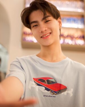 Nawapat Thannamongkolsawat Instagram - sorry who's this again?
@freakstore.official 

#newyearnwp 
#newyearnawapat