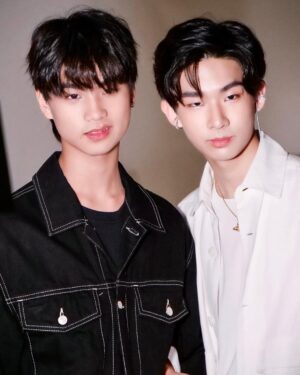 Nawapat Thannamongkolsawat Instagram - YMoment Project Lineup2023 

#YMoment
#YMomentLineup2023
#jinloeofficial #jinloe
#newyearnawapat
#newyearnwp