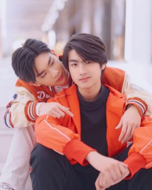 Nawapat Thannamongkolsawat Instagram - newyearnwp ความรู้สึกที่ได้เล่นซีรี่ย์ hit bite love 

ตัองบอกไว้ก่อนนะครับว่า ซีรีเรื่องนี้เป็นเรื่องแรกของผมเป็นผลงานการแสดงชิ้นแรก

และผมตั้งใจทำ มันออกมาอย่างเต็มที่ ต้องขอขอบคุณทีมงานทุกๆท่านครูสอนการแสดงและผู้กำกับที่ร่วมกันทำซีรีนี้ออกมาอย่างมีคุณภาพ

ขอขอบคุณแฟนขับทุกๆท่านที่ช่วยซัพพอร์ตและเป็นกำลังใจทำให้ผมมีกำลังใจที่จะทำงานให้ออกมาดีเรื่อยๆขึ้นขอให้แฟนคับทุกทุกท่านซัพพอร์ตผมต่อๆไป และผมจะตั้งใจ ทำออกมาให้ดีขึ้นครับ
#newyearnawapat #newyearnwp #jurkung  #jinloe #hitbitelovetheseries