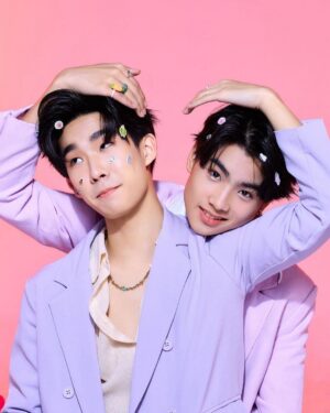 Nawapat Thannamongkolsawat Instagram - หวานกว่าลูกอม คือขนม หรือผมครับ 😛🍬🍭

#Areyoureadytoaddicted 
#addictedheroin
#รักร้ายนายเสพติด 
#newyearnawapat 
#jurkung