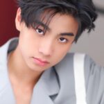 Nawapat Thannamongkolsawat Instagram – look into my eyes 

#newyearnawapat 
Clothes: @basicinstinct.bkk 
Makeup: @peakmakeup8