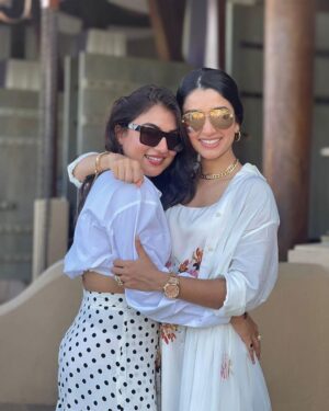 Nazriya Nazim Instagram - Happy birthday to my sister from another mister ….🥹❤️
I love u so much ama …what would I do without u …. 
The most beautiful inside out … 
U my own …
#rideordie 
#sitersforlife👭