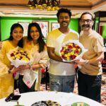 Nazriya Nazim Instagram - a Twin Anniversary celebration❤️ @shanthnu & myself Sharing the same anniversary date along with this beautiful couple #FahadFazil & @nazriyafahadh 🤗 thank you #ALVijay sir for hosting us 💕