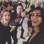 Necar Zadegan Instagram – Friday! photobombing our own photos….@anniewersching🥰