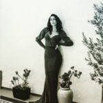 Necar Zadegan Instagram – We could be anywhere…..
For @regardmag with @dimitryl, thank u for including me in this beautiful feature🙏🏽🌺 @missvalnoble