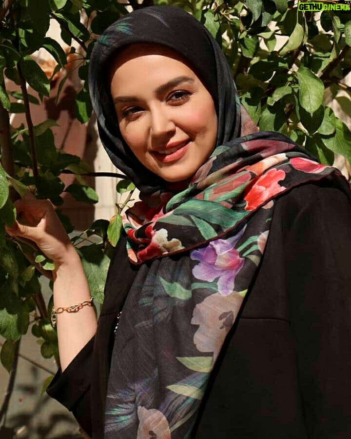 Neda Ghasemi - 52.1K Likes - شیرین خانوم
#نون_خ
قاب عکس فریبرز
📷@meysammohammadi1991